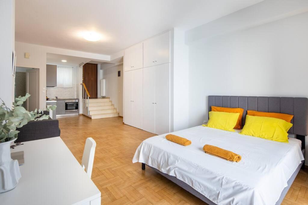 Newly Renovated, Quiet & Central Apartment In Kolonaki 雅典 外观 照片
