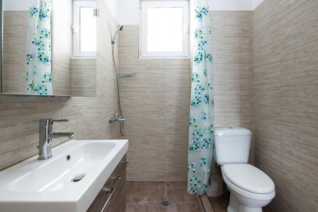 Newly Renovated, Quiet & Central Apartment In Kolonaki 雅典 外观 照片